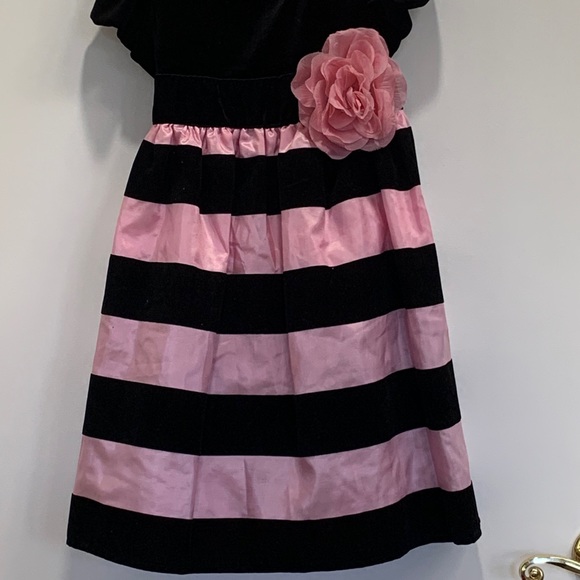 Subie black and pink dress 5 - Picture 2 of 4